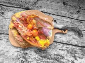 准备带鸡蛋花的老土母鸡半只。