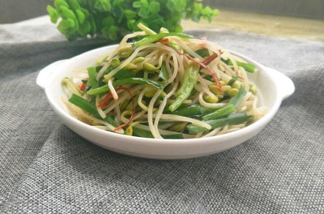 豆芽炒韭菜