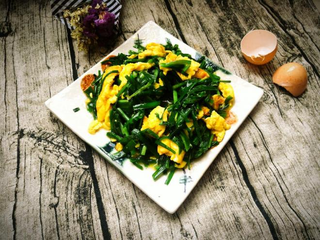 ＃零负担无需调料＃清爽韭菜炒鸡蛋