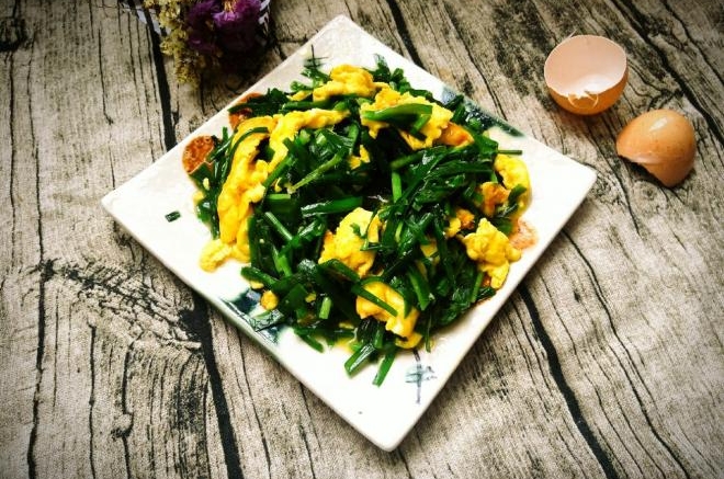 ＃零负担无需调料＃清爽韭菜炒鸡蛋