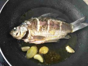 两面都要煎，多翻一下