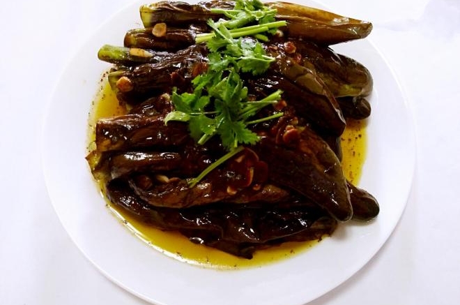 家常却不平常的家传美食—火烧茄子牙捣蒜