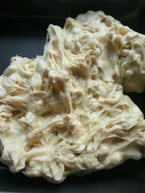 搅拌至干而不粘手就可以了。