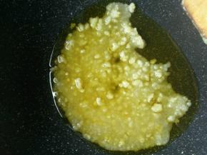 白糖在慢慢融化