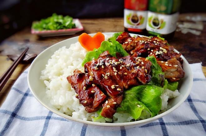 照烧鸡腿饭