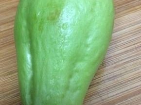 佛手瓜一个