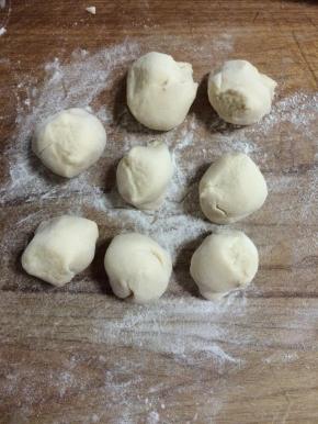 做成大小相等的剂子