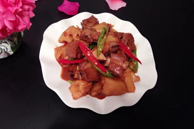 莲藕烧排骨