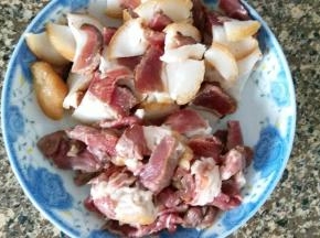 腊肉切片