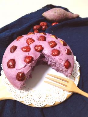 蓬松的口感中带着些许劲道韧性，很棒哦～