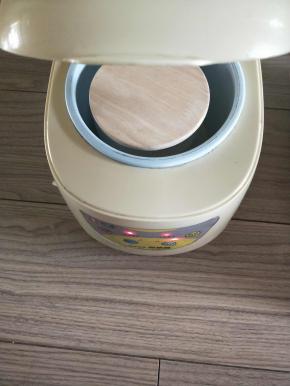 放入酸奶机，定时八个小时。