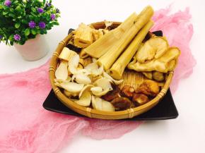 将所有材料洗净沥干水份备用