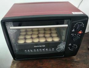 烤箱预热140°中层上下温30分钟即可