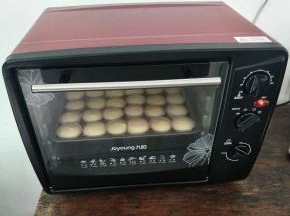 烤箱预热140°中层上下温30分钟即可