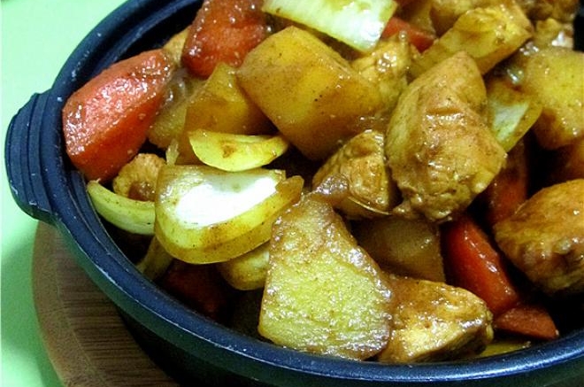咖喱土豆鸡丁