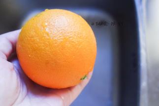 橙子用盐搓洗干净