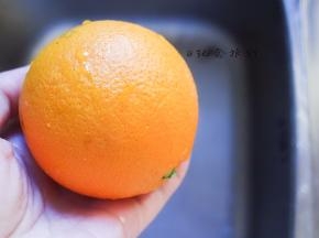 橙子用盐搓洗干净