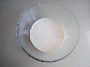 再倒进玻璃碗里