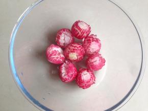 做好后放干净的碗里