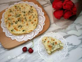 饺子皮葱油饼。