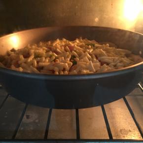 放入烤箱200度烤20分钟即可。