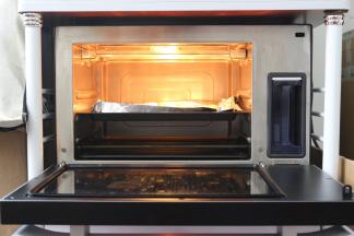 送入已预热好的烤箱，200度15分钟