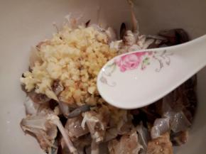 白酒一勺，醋少许