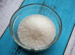 程序结束后加入砂糖，再搅打30秒即可。