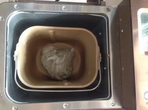 选择面包机的和面功能10分钟