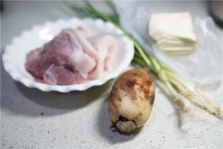 备好所用食材。