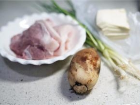 备好所用食材。