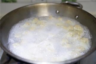 煮至浮起即可关火。