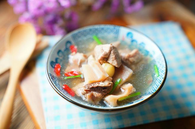 莲子莲藕排骨汤