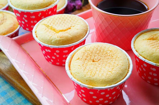 芒果奶香蛋糕杯