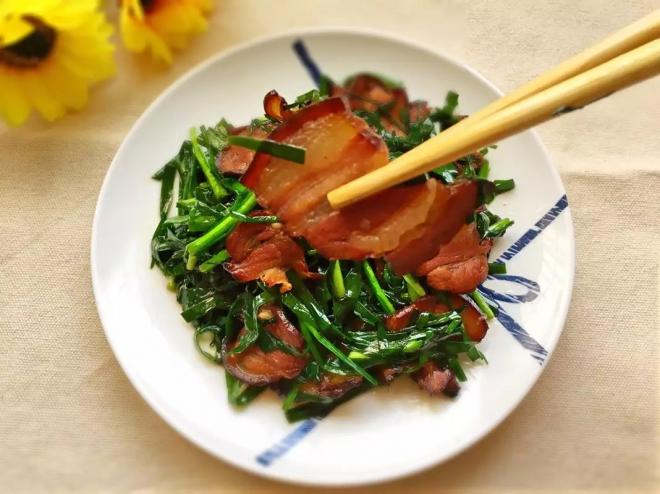 春韭炒腊肉