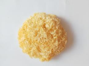 银耳提前泡清水