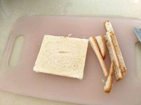 把吐司切去四边