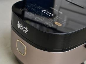 电饭煲选择快速煮饭功能到结束即可