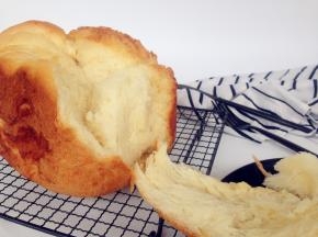 烤好的面包立即取出晾凉