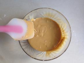 这是拌好的蛋黄糊