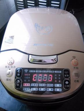 我选择的是“短粒米”“清香”“标准饭”程序