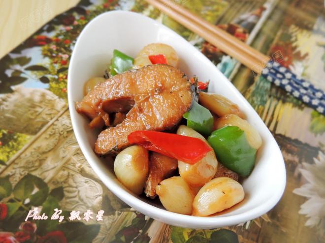 蒜子烧黑鱼