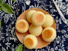 9、漂亮的小面包，外脆内软。