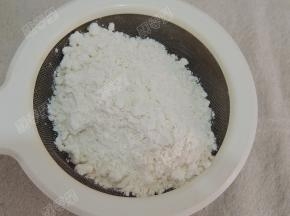 低筋面粉过筛