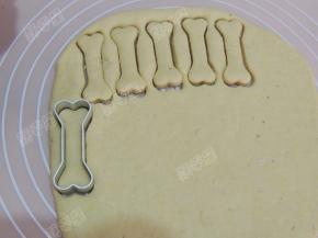 用饼干模压成型