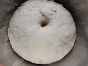 室温发酵至两倍大小