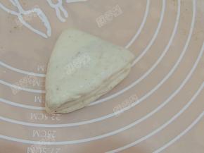 对折两次，成三角形饼