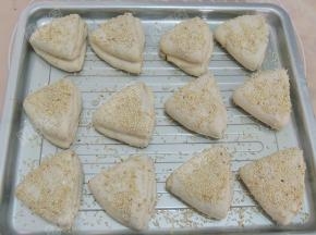 都做好后，盖湿布或者保鲜膜，醒发20分钟