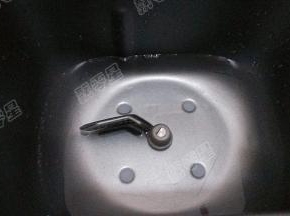 面包桶放入温水