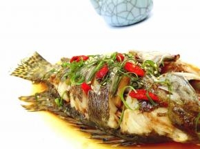 撒上一点熟热芝麻点缀。(^_^)